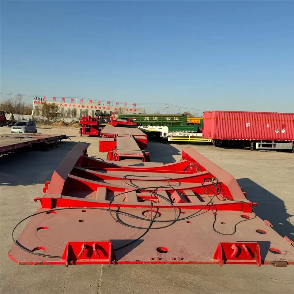 Venda a l'engròs de fàbrica de 3 eixos personalitzats 60 tones 4 eixos 100T d'acer Lowboy Semiremolc Carregador de llit baix Remolc de camions en venda